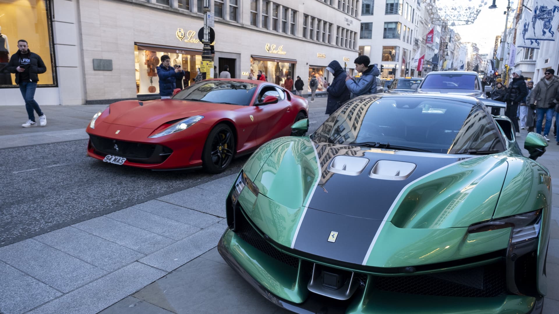 A base oils shortage threatens luxury auto giants