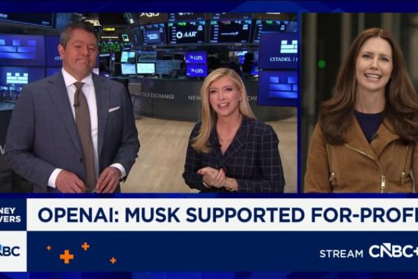 SEC and Elon Musk agree to settle lawsuit over Twitter buyout in 2022
