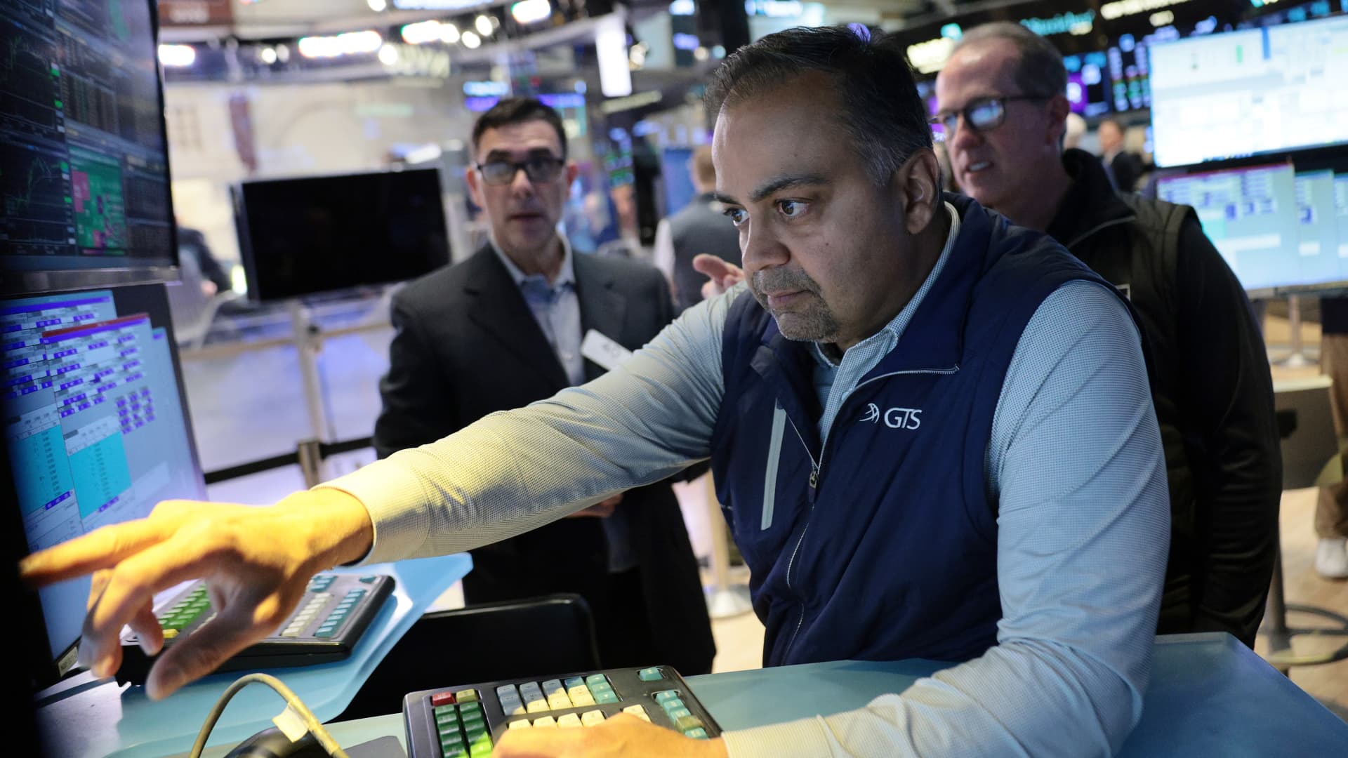 Wall Street and Main Street face off with Nvidia, consumer earnings