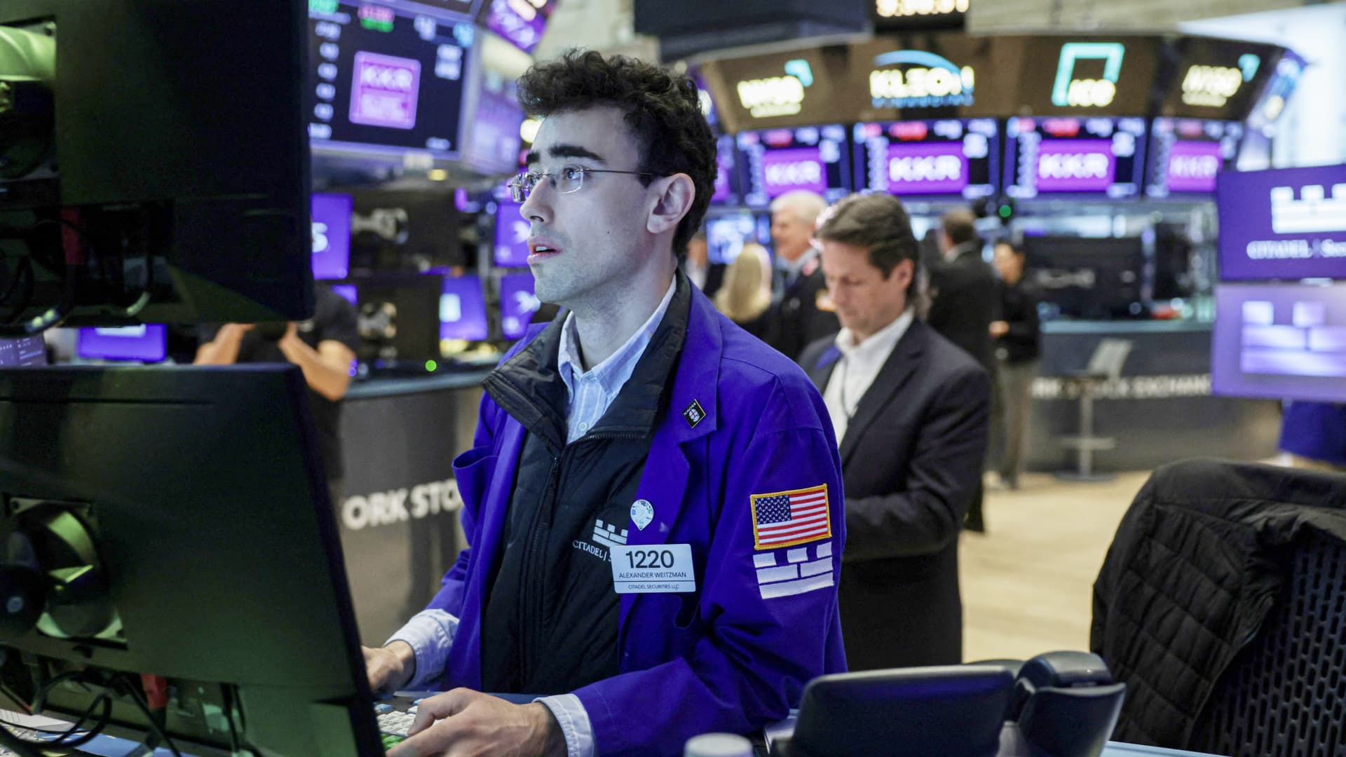 These stocks reporting next week have earnings momentum on their side