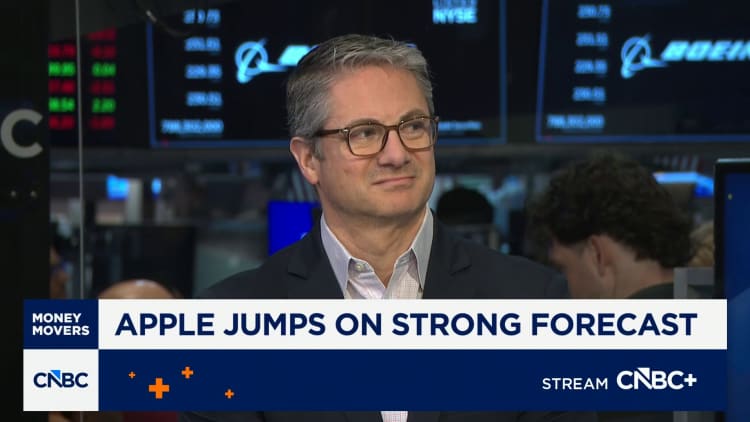 Apple stock rallies on Q2 earnings and Q3 guidance