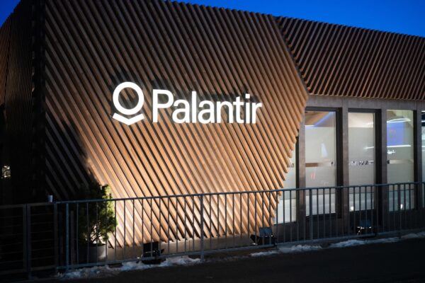 Why Palantir’s stock is down despite a stellar first quarter