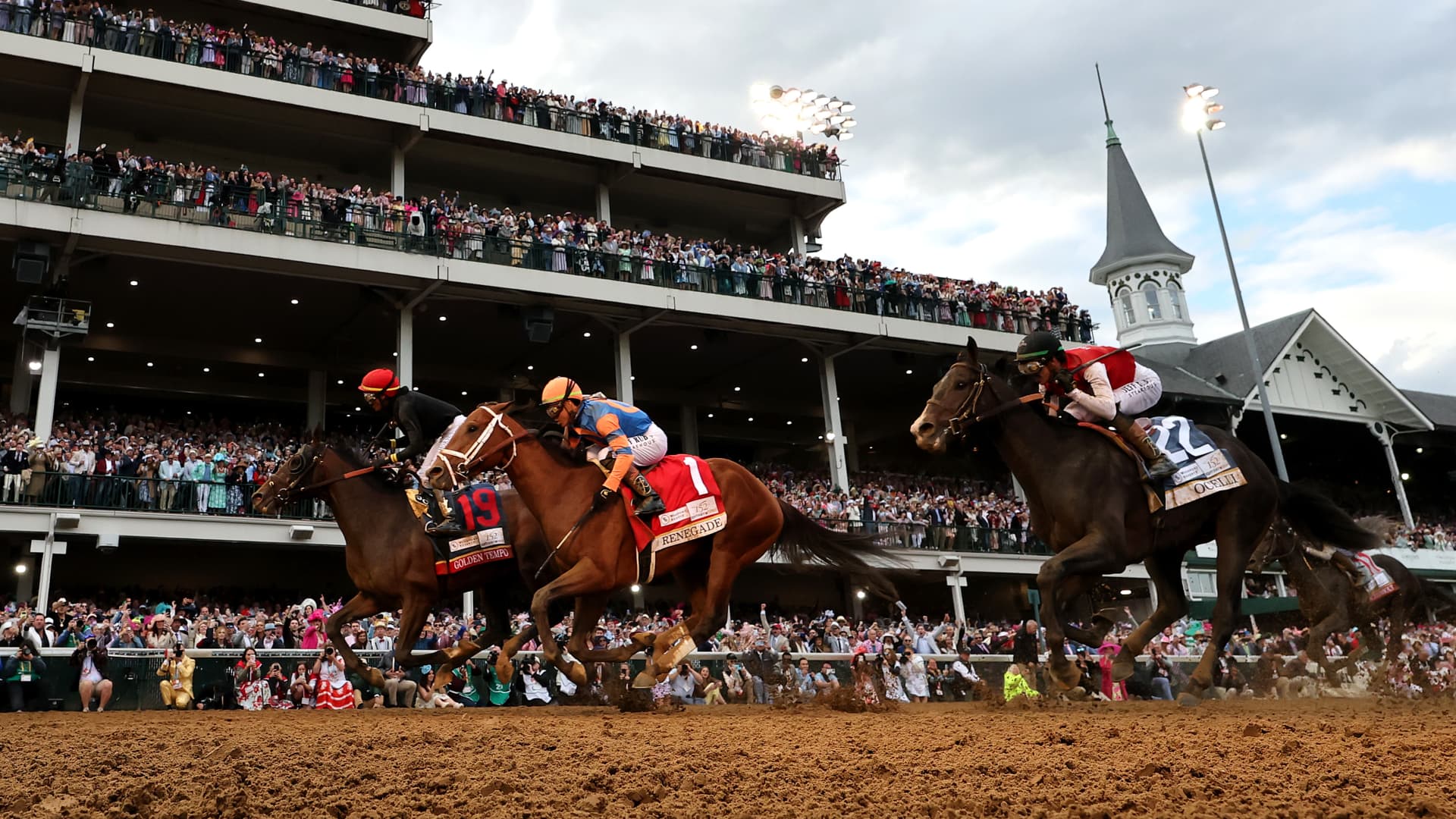 Golden Tempo wins Kentucky Derby as trainer DeVaux makes history
