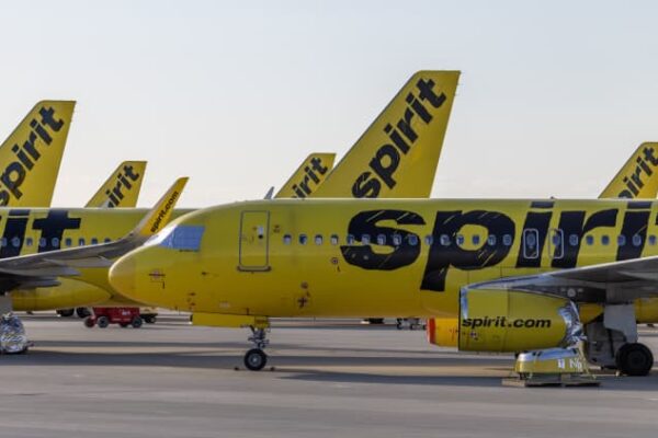 Frontier Airlines forecasts revenue boost from Spirit collapse