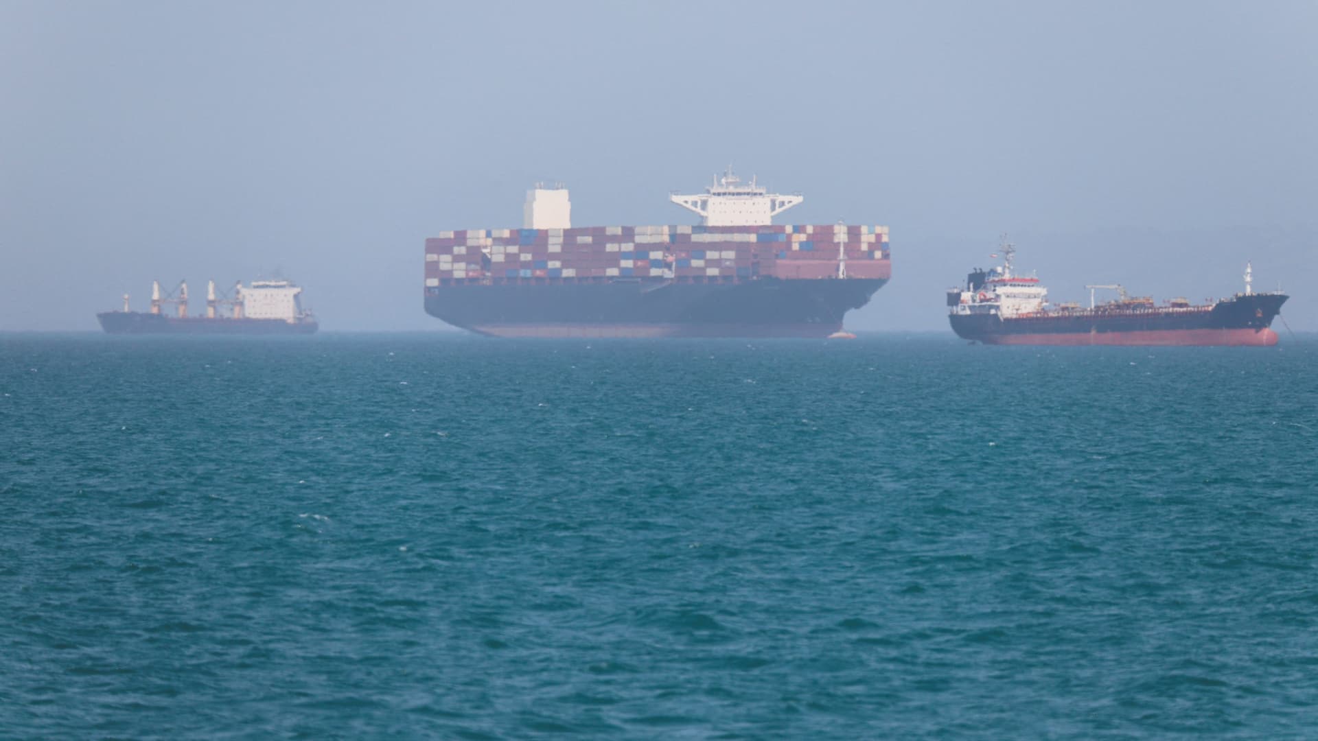 Project Freedom aims to reopen Hormuz Strait. Experts are skeptical