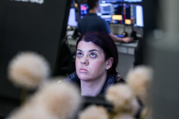 Stocks are at all-time highs, but worrisome patterns are emerging