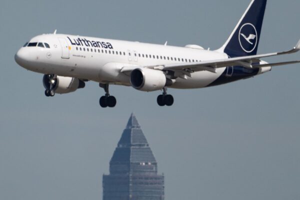 Lufthansa faces nearly  billion in extra fuel costs amid Iran war