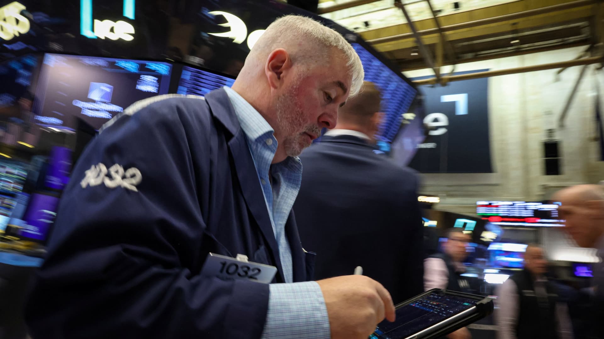 Stock market today: Live updates