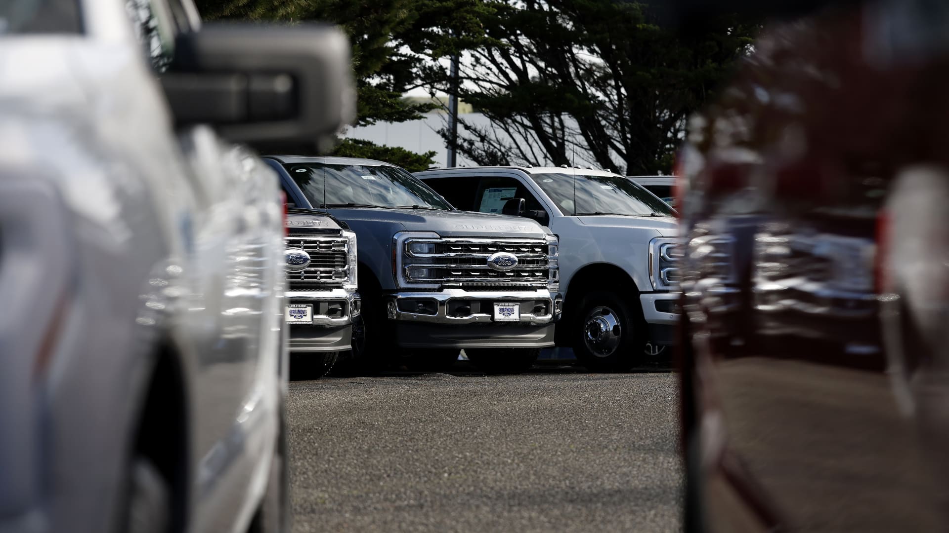 Monthly auto loan payments above ,000 are growing