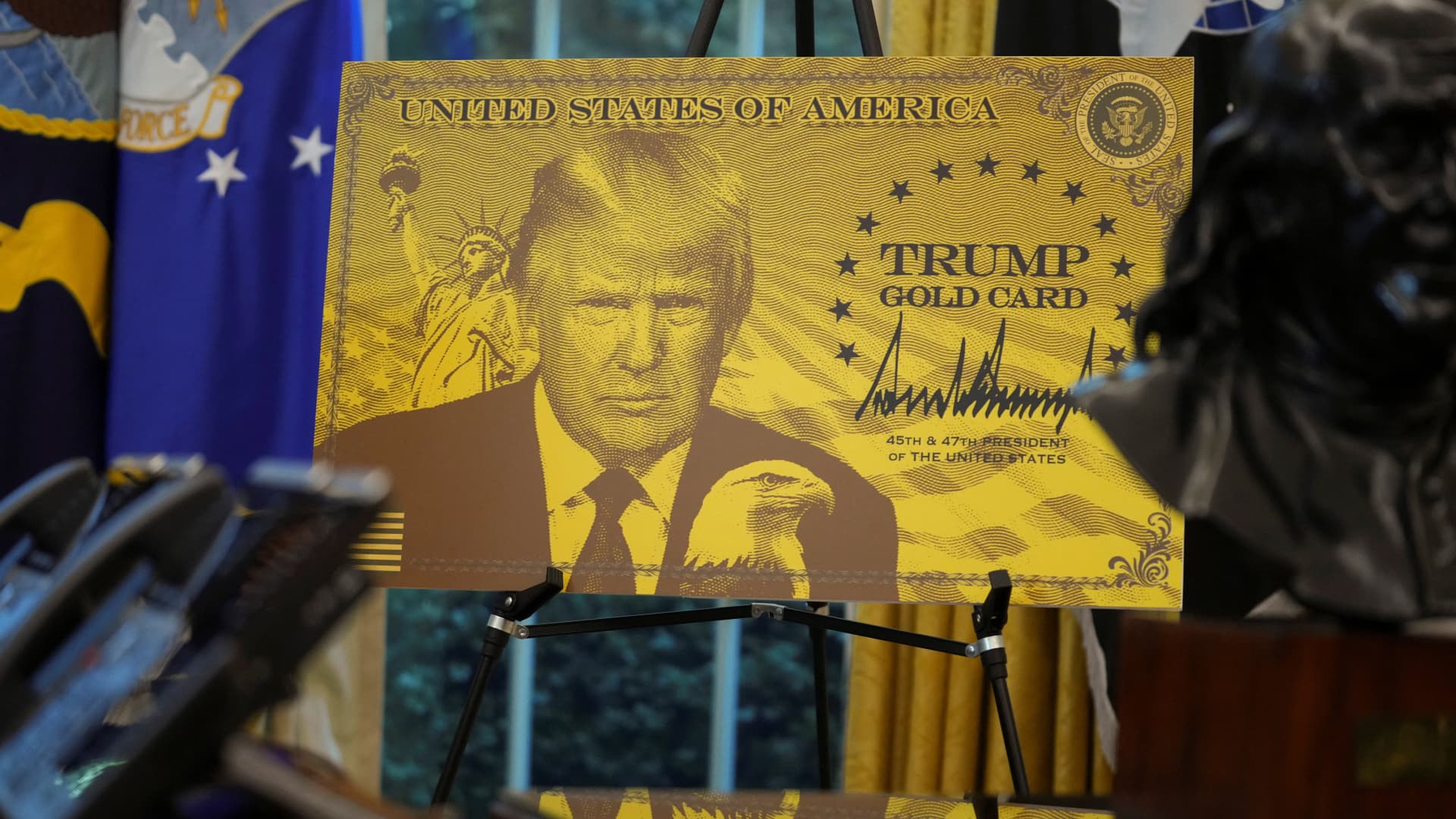 Trump’s  million Gold Card fails to catch on among world’s wealthy