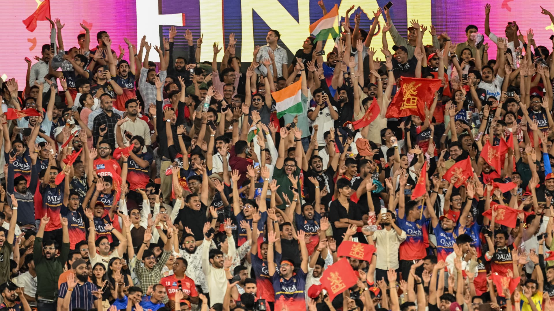 Investors chase Indian Premier League to ride booming cricket economy
