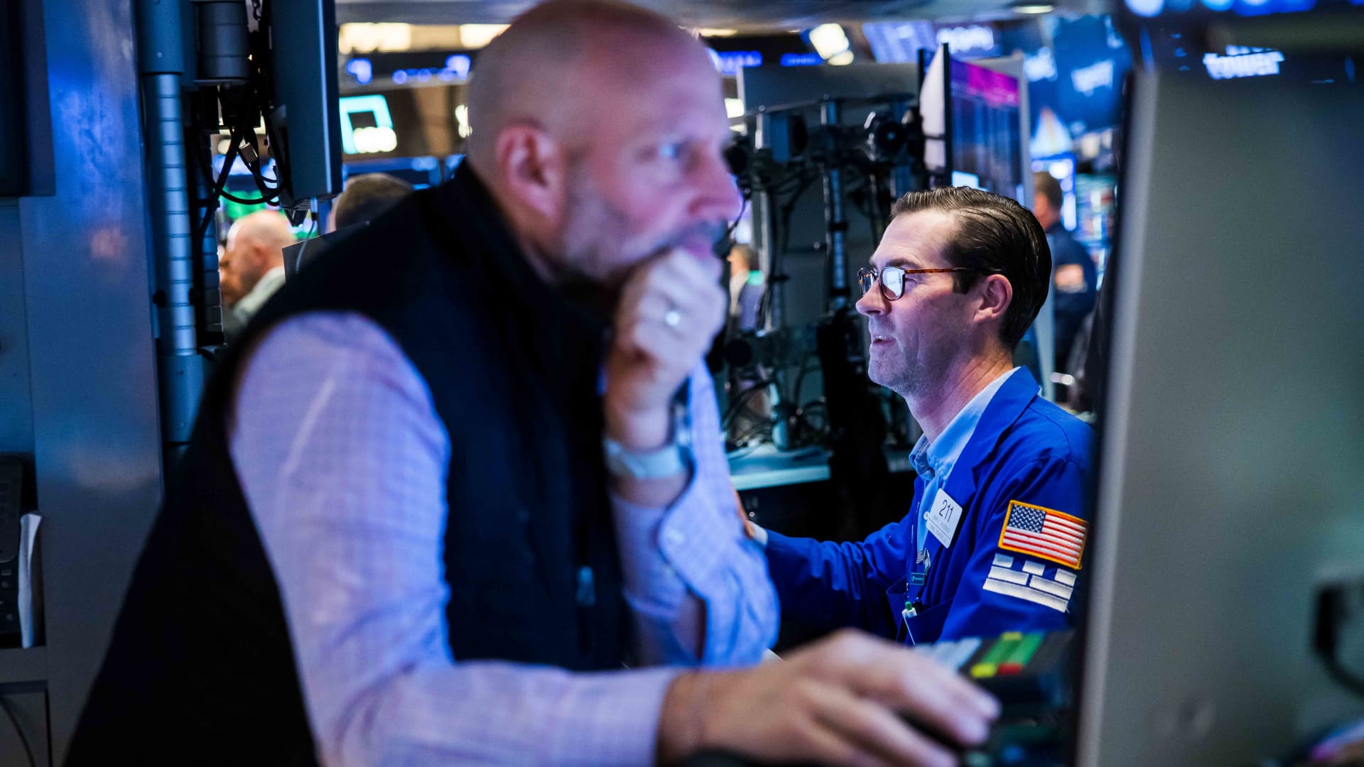 Ross Stores, TJX are companies with earnings momentum that are reporting this week