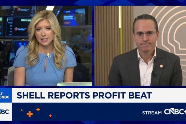Shell CEO says oil market is short 1 billion barrels due to Iran war