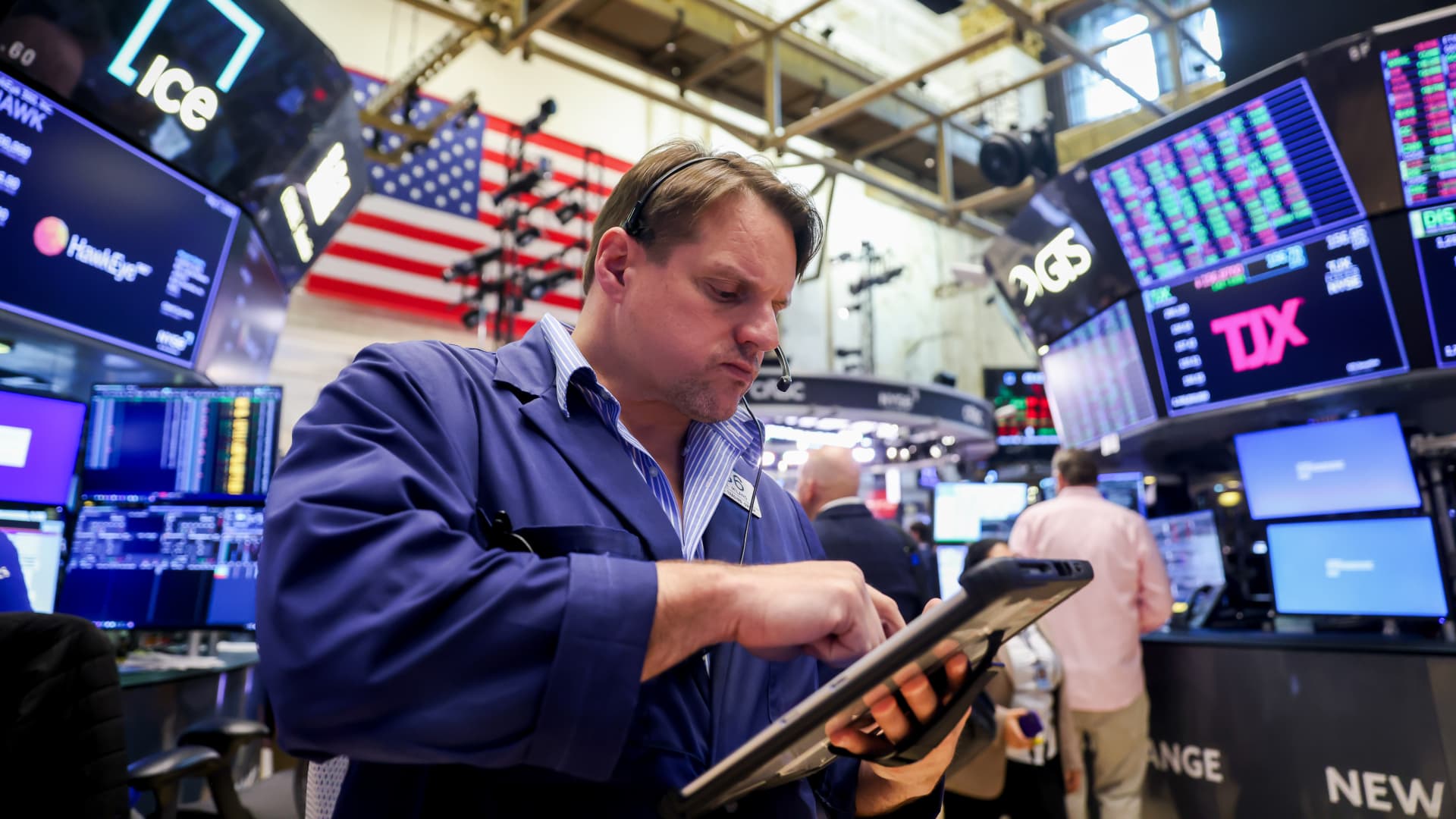 Stock market today: Live updates