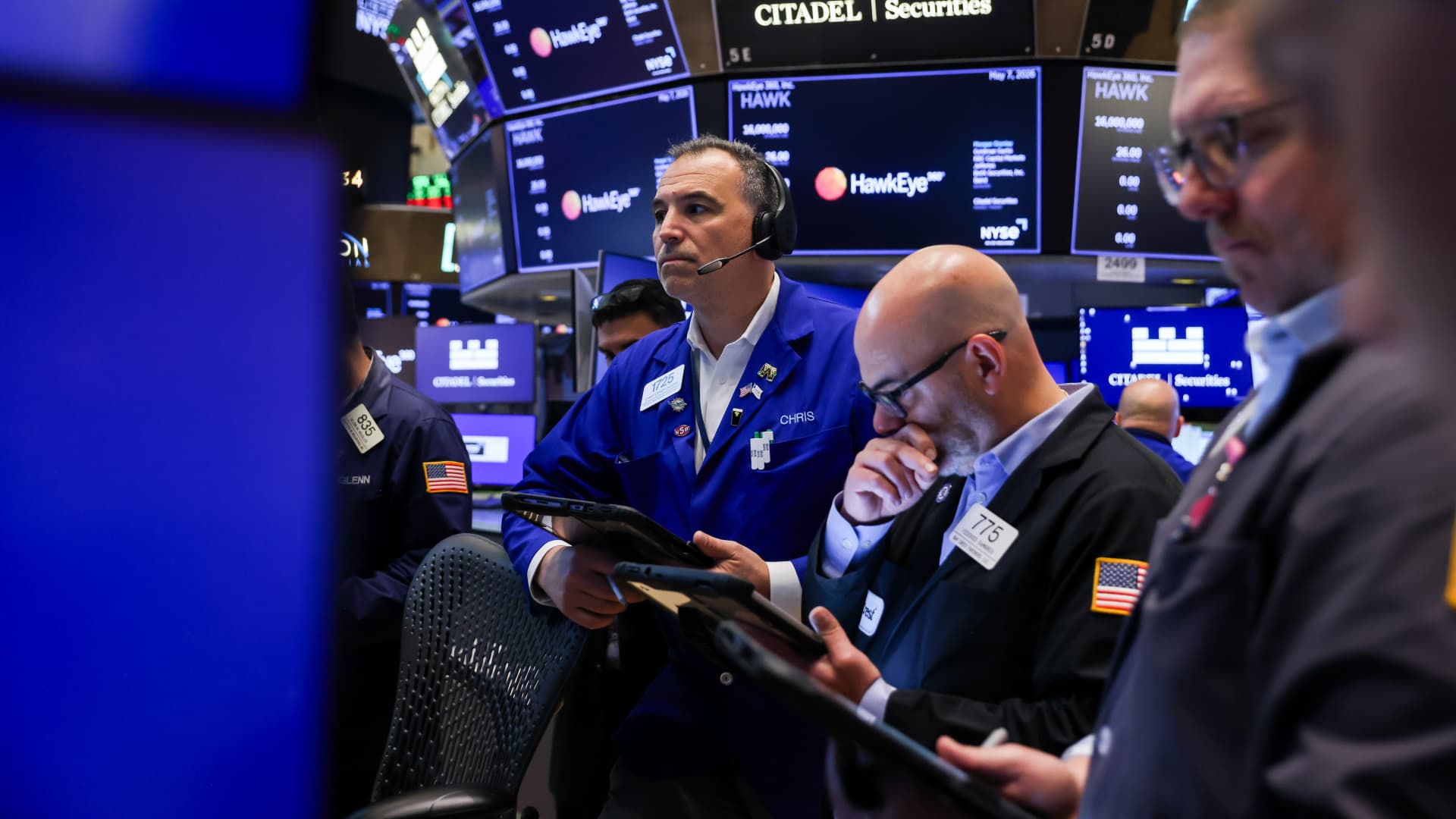 Bulls and bears both believe this could be 1999 all over again. Embrace it or dump your tech stocks?