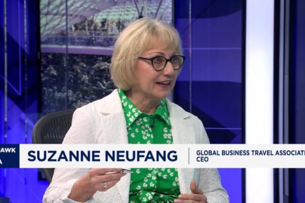 Singapore expects arrivals to increase, but spending to decrease