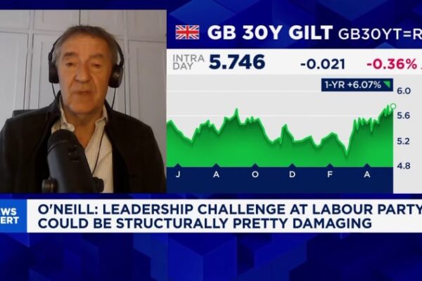 King Charles sets out fragile government’s agenda amid gilt sell-off