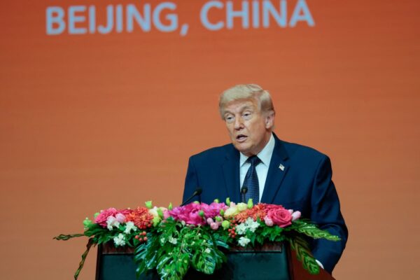 S&P 500 closes above 7,500 as Trump and Xi ease trade tensions