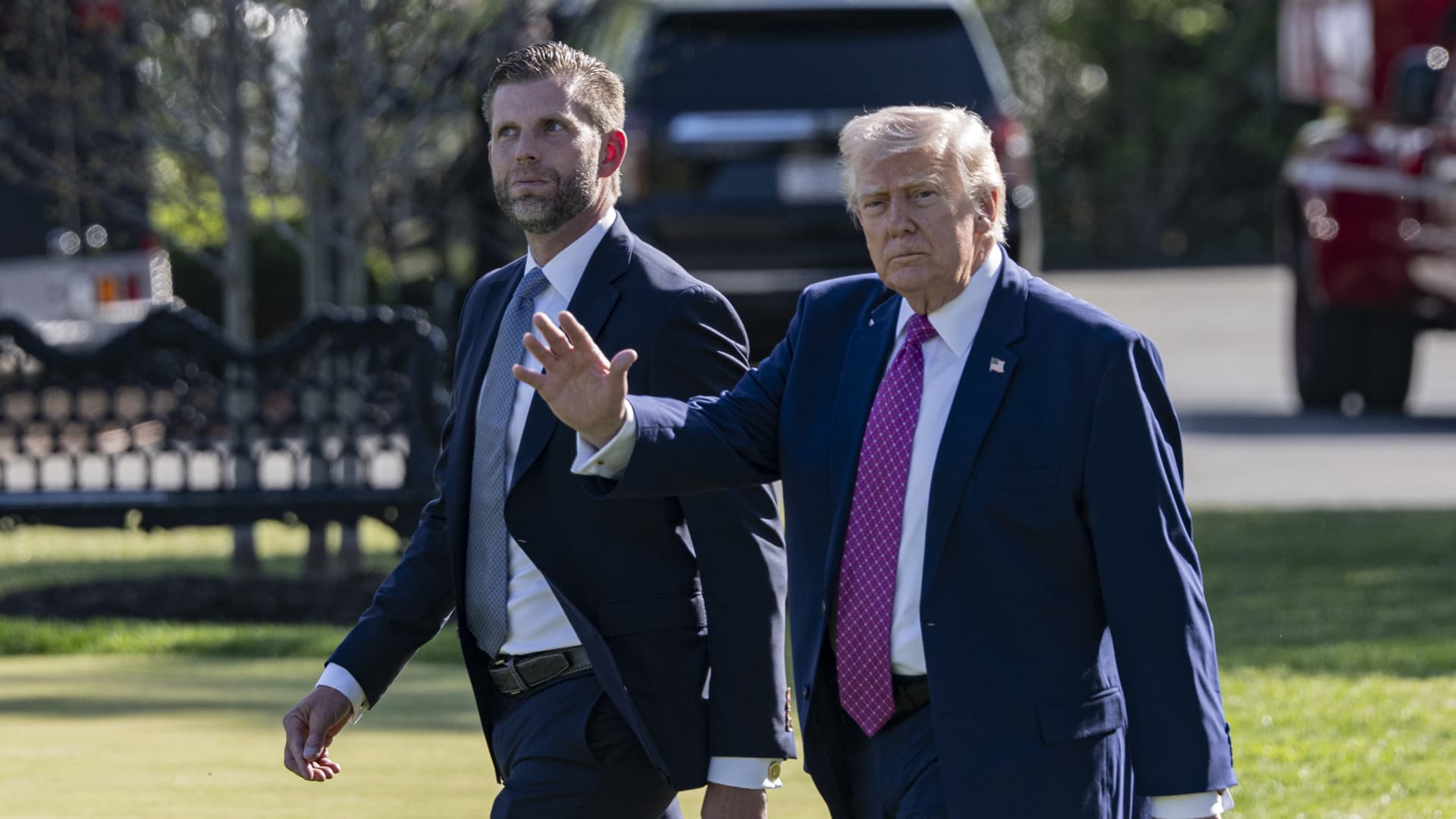 Trump drops  billion lawsuit against IRS