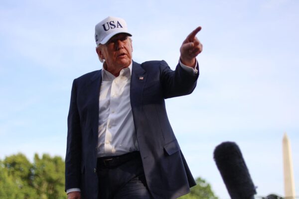 Trump to host Cabinet at Camp David as Iran talks continue