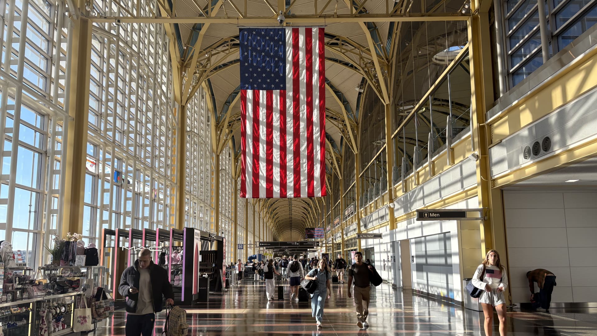 High gas prices, airfares test limits of summer vacation spending