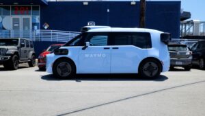 Self-driving supplier Mobileye targets U.S. robotaxi launch in 2027