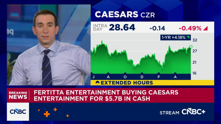 Hospitality baron Fertitta expands leisure push with  billion Caesars buyout