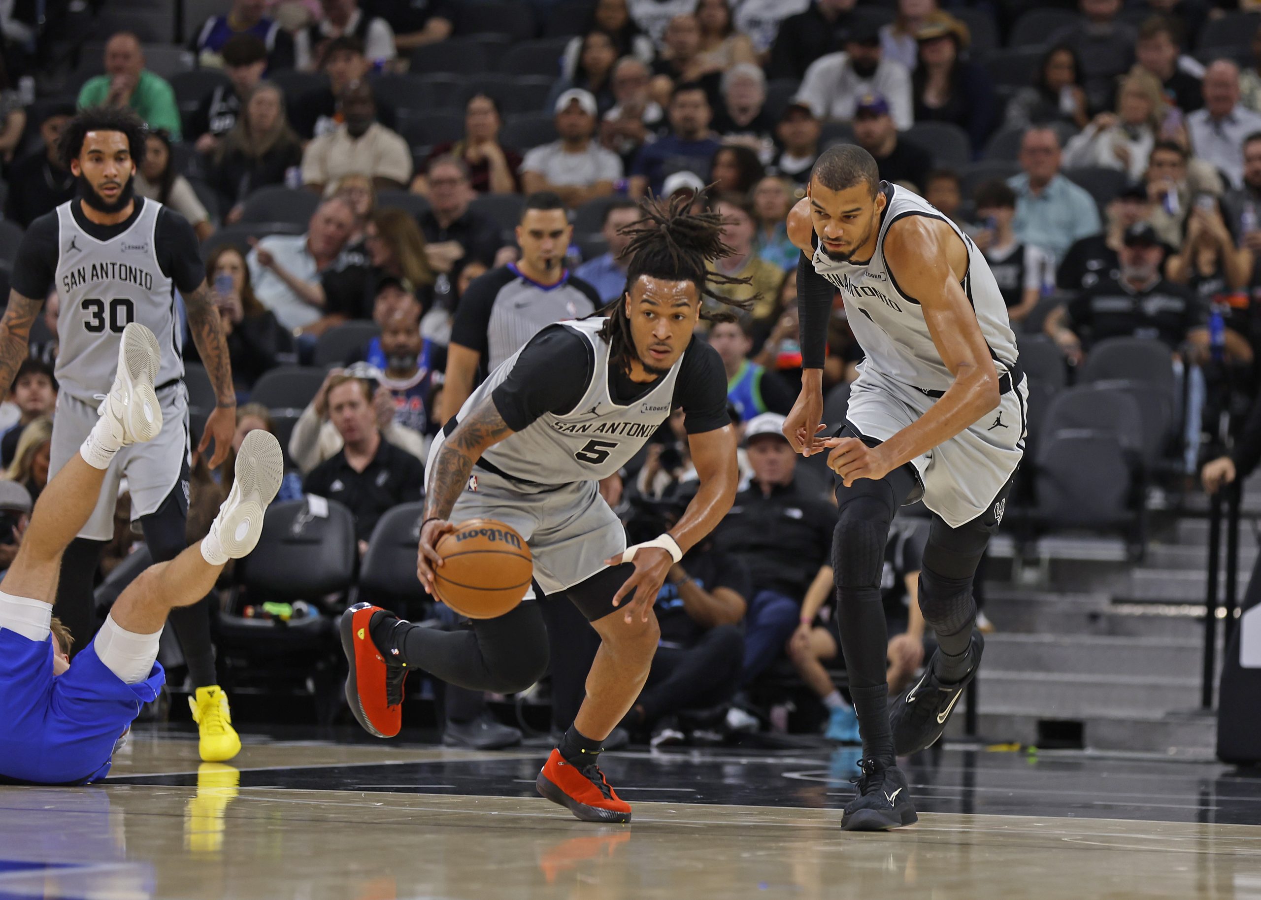 Dabble Promo Code FOX: Get a  No Deposit Bonus When You Join Ahead of Spurs vs. Thunder