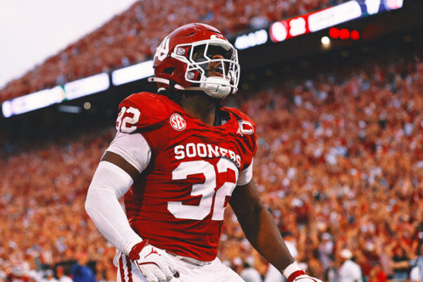 Travis Kelce: R Mason Thomas is ‘Game-Changer’ for Chiefs’ Defense