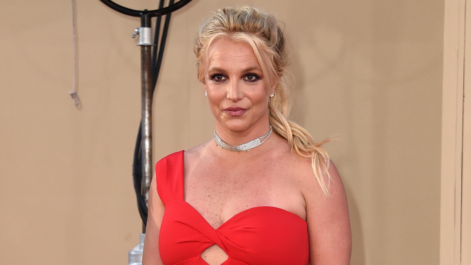 Britney Spears is set to be arraigned on a DUI charge. But she doesn’t have to appear in court