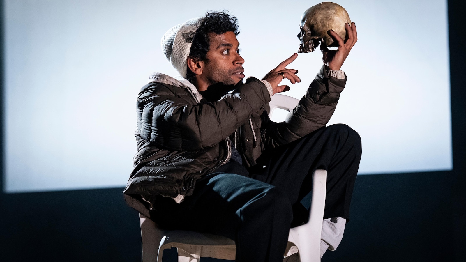 From Taylor Swift to the Oscars, 400-year-old ‘Hamlet’ flourishes in the age of TikTok