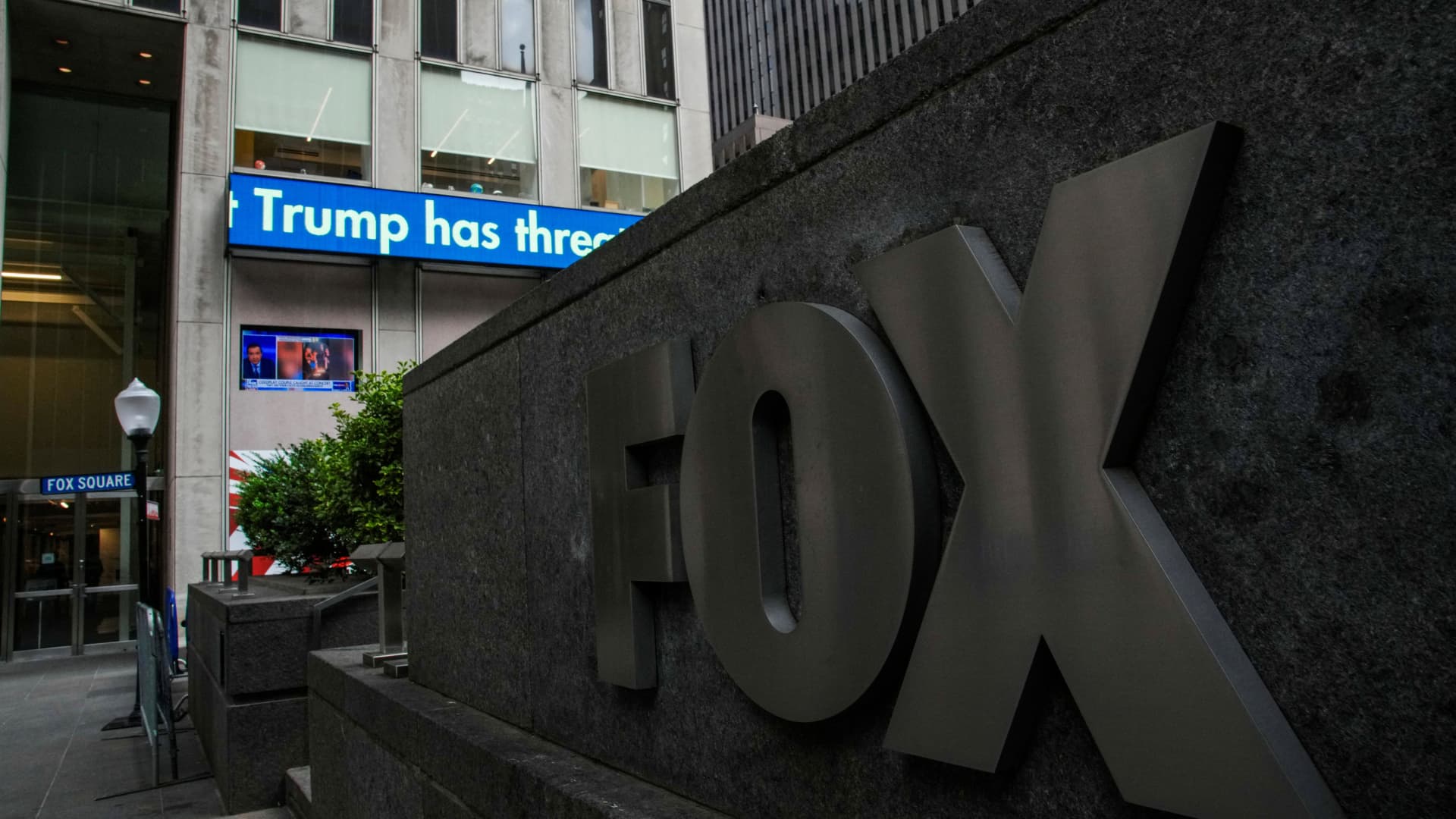 Fox to buy Roku for  billion