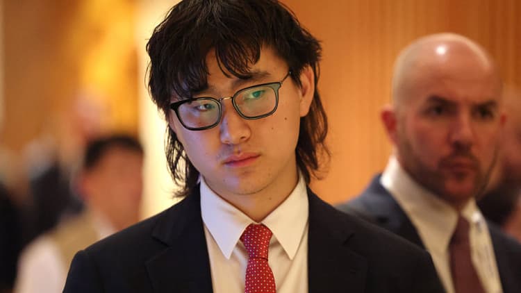 Meta hired Alexandr Wang to build AI. It’s Zuckerberg’s job to sell it