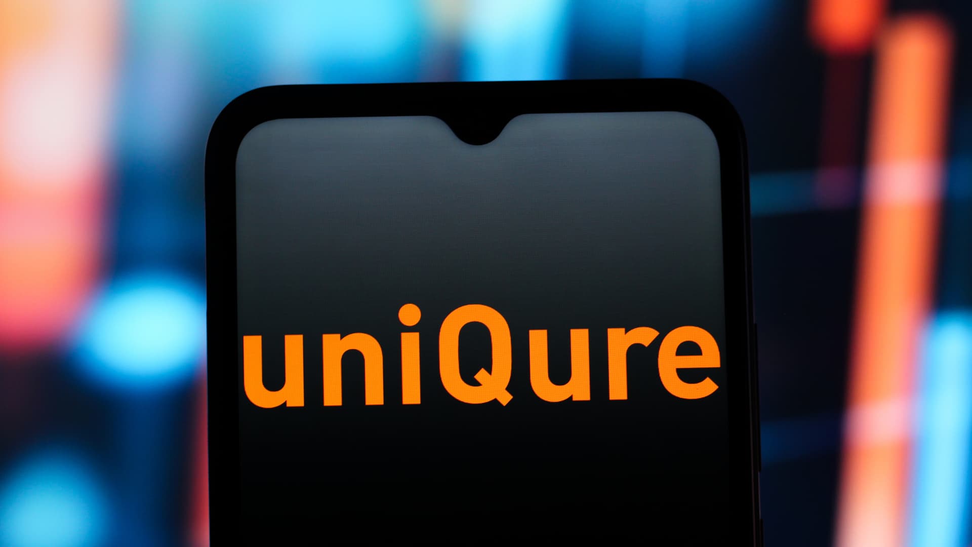 Huntington’s disease drugmaker UniQure to seek FDA OK for gene therapy