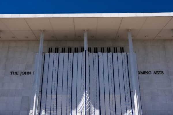 Kennedy Center says it isn’t required to reschedule shows after judge blocks 2-year closure