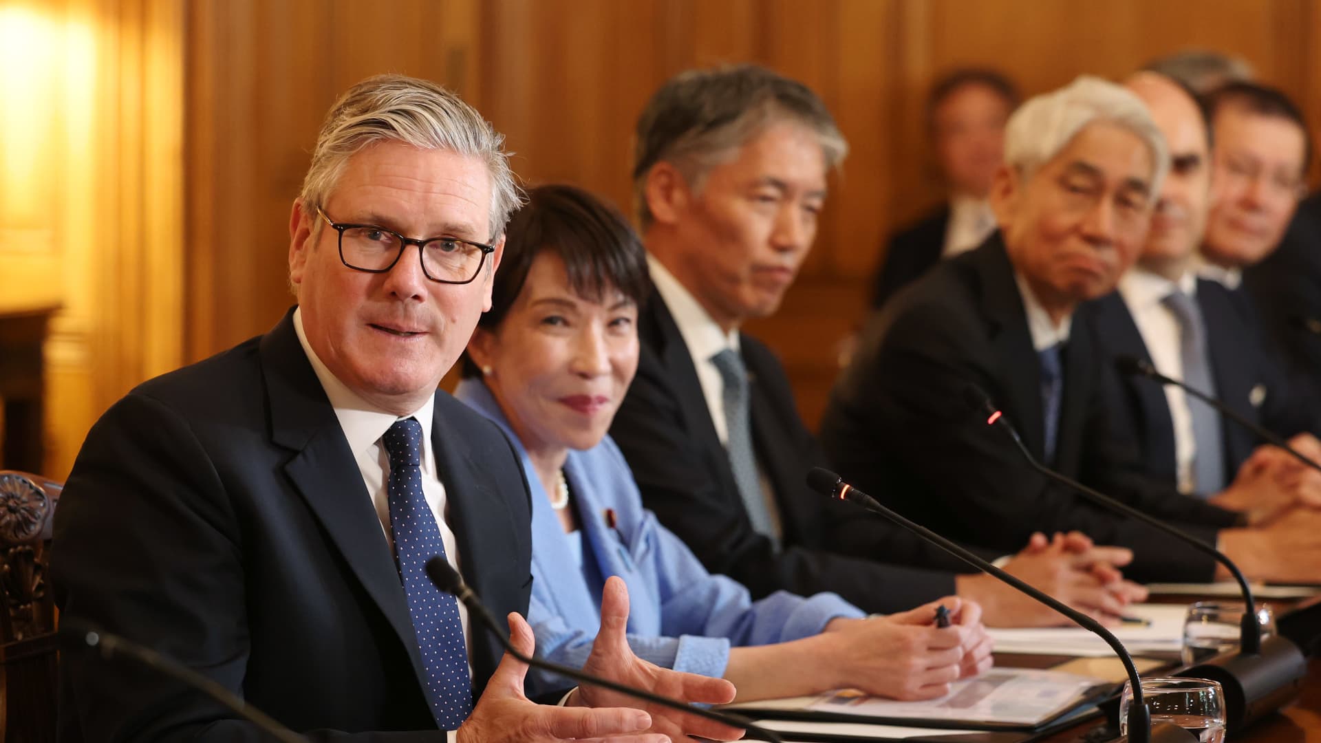U.K., France, Germany, Italy, Japan welcome U.S.-Iran deal, urges Hormuz reopening