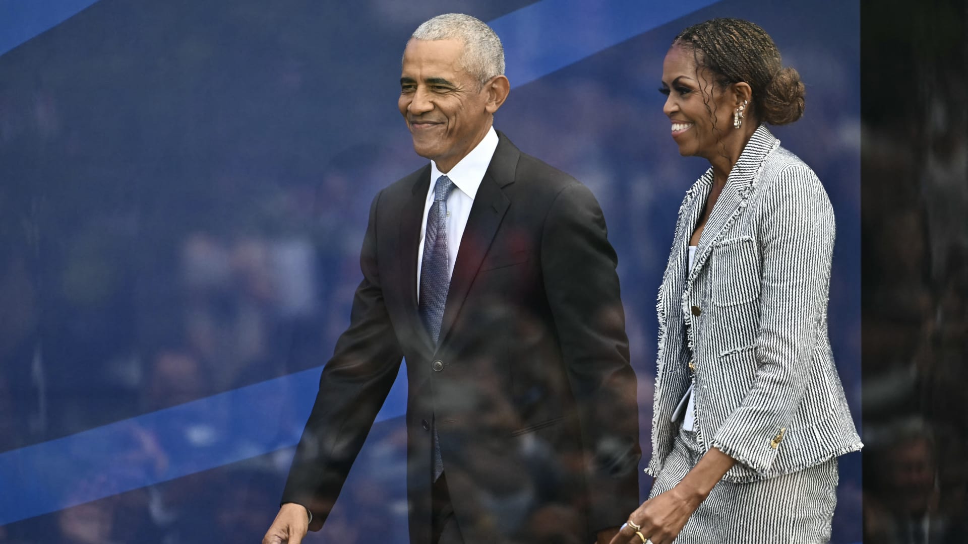 Star-studded crowd gathers to celebrate the Obama Presidential Center dedication