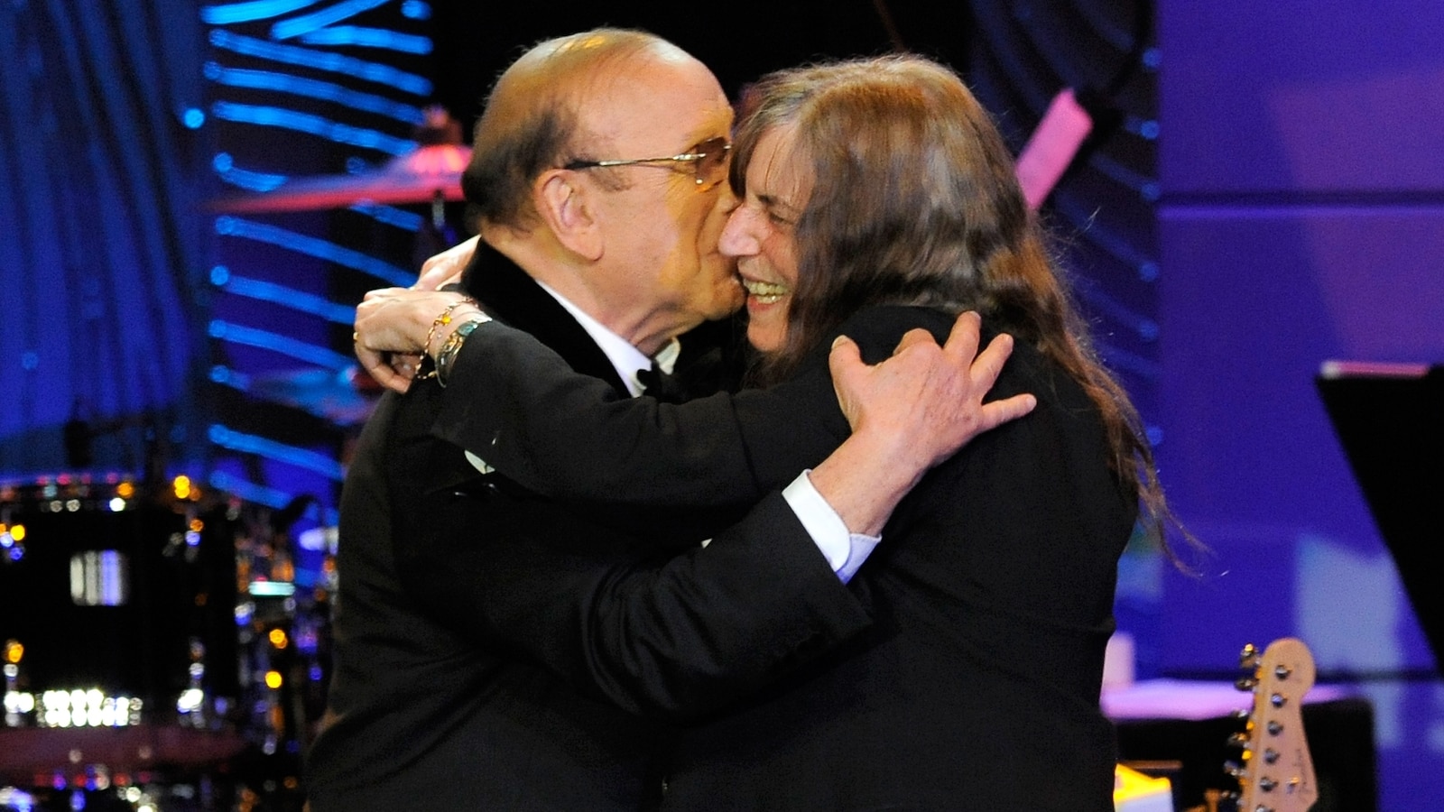 Barry Manilow, Patti Smith, Carlos Santana and more mourn the death of Clive Davis